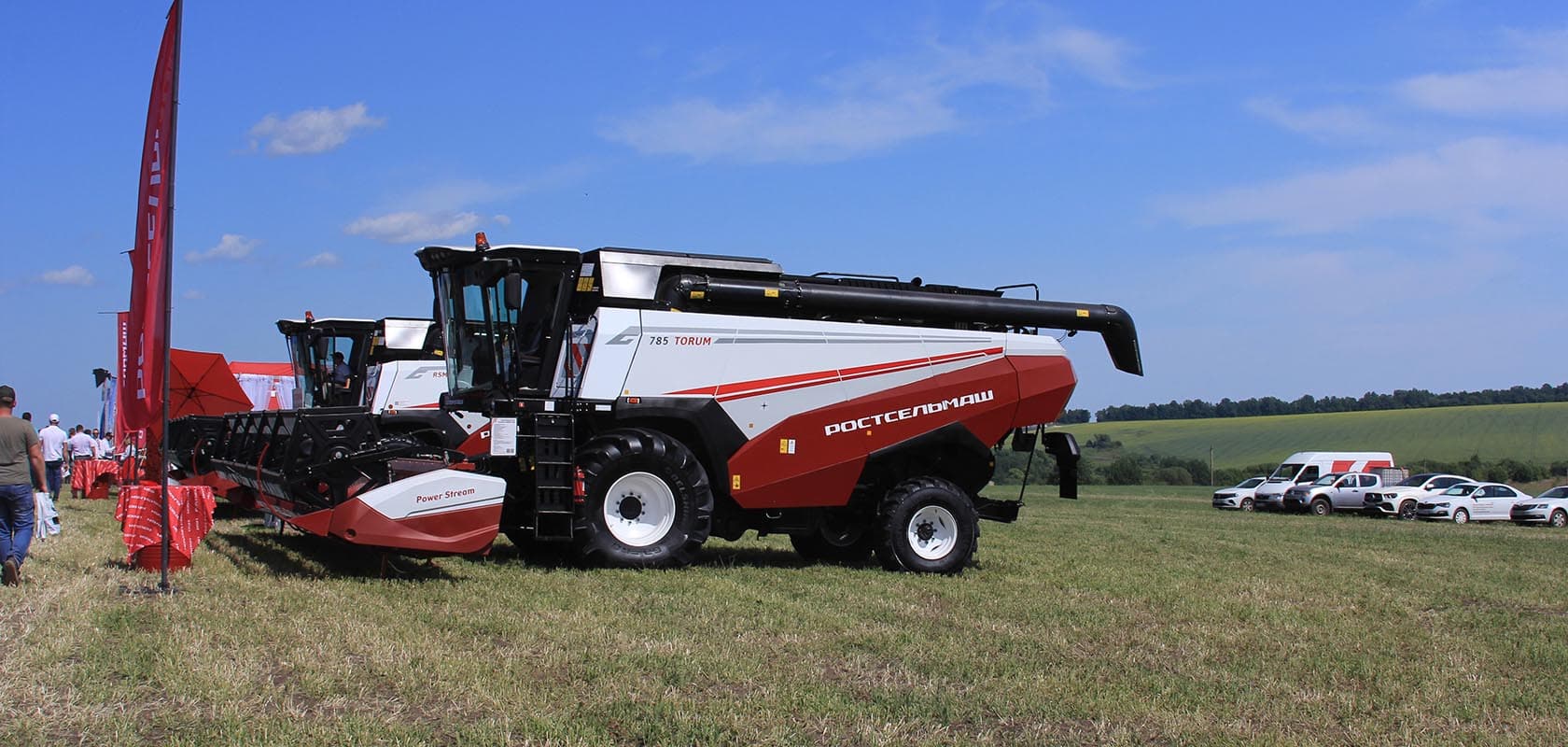 Обзор комбайна Ростсельмаш т500